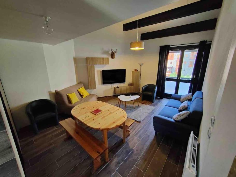 Appartement Cocooning Entierement Renove Les Angles  Exterior foto
